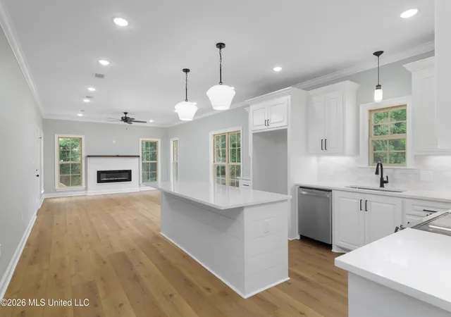 Photo 3 of Single family home for sale at 80 Riviera Dr, Hattiesburg, MS 39402 | MLS# 4160569 | Listing updated on 2026-10-09