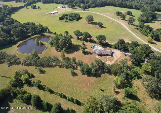 Photo 3 of Single family home for sale at 135 Cidero Rd, Raymond, MS 39154 | MLS# 4161575 | Listing updated on 2026-09-05