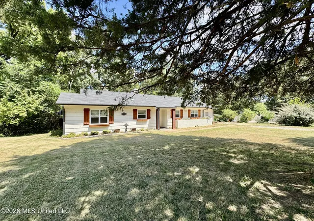 Photo 2 of Single family home for sale at 7460 W Shahkoka Dr, Olive Branch, MS 38654 | MLS# 4161358 | Listing updated on 2026-09-03