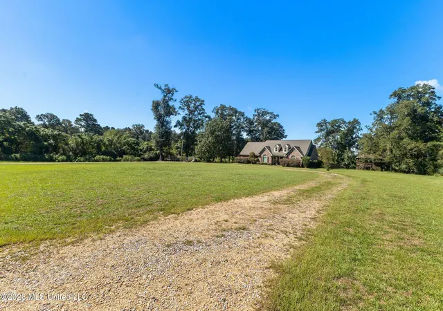 Photo 4 of Single family home for sale at 267 Mcdonald Chapel Rd, Collins, MS 39428 | MLS# 4161023 | Listing updated on 2026-09-11