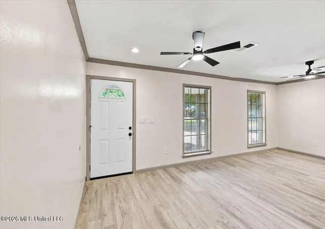 Photo 3 of Sale Pending at 1943 Bienville Dr, Jackson, MS 39212 | MLS# 4161115 | Listing updated on 2026-09-05