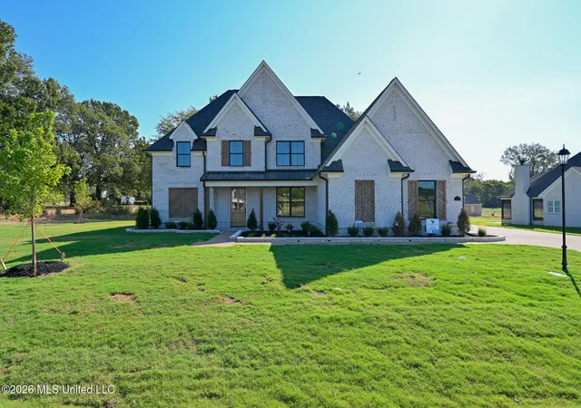 Photo 1 of Single family home for sale at 124 Oakworth Dr, Hernando, MS 38632 | MLS# 4160677 | Listing updated on 2026-09-14