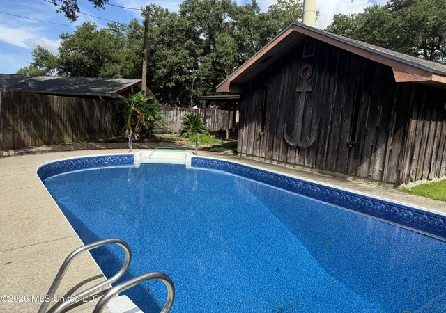 Photo 4 of Single family home for sale at 12800 Cambridge Blvd, Ocean Springs, MS 39564 | MLS# 4161045 | Listing updated on 2026-09-11