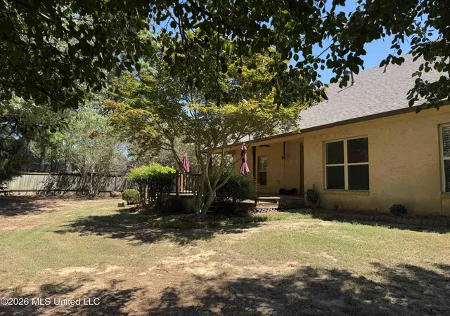 Photo 2 of Single family home for sale at 103 Red Oak Ct, Madison, MS 39110 | MLS# 4161352 | Listing updated on 2026-09-08