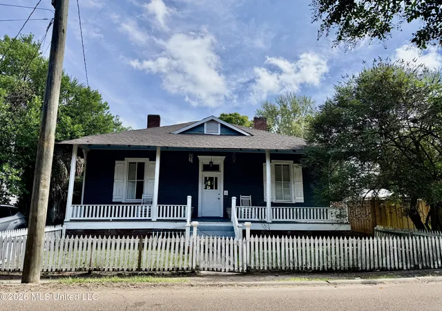 Photo 1 of Single family home for sale at 503 Madison St, Natchez, MS 39120 | MLS# 4161323 | Listing updated on 2026-09-11