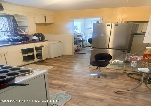Photo 3 of Single family home for sale at 1736 E Gibraltar, Jackson, MS 39204 | MLS# 4160913 | Listing updated on 2026-09-17
