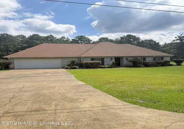 Photo 2 of Sale Pending at 1043 Quail Ridge Dr, Mc Comb, MS 39648 | MLS# 4161611 | Listing updated on 2026-09-07
