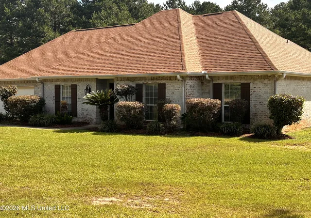 Photo 3 of Sale Pending at 1043 Quail Ridge Dr, Mc Comb, MS 39648 | MLS# 4161611 | Listing updated on 2026-09-07