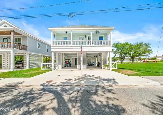 Photo 1 of Single family home for sale at 228 Market St, Pass Christian, MS 39571 | MLS# 4161364 | Listing updated on 2026-09-03