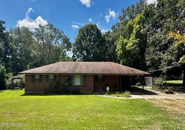 Photo 1 of Single family home for sale at 3186 Mccomb Holmesville Rd, Mc Comb, MS 39648 | MLS# 4161478 | Listing updated on 2026-09-07
