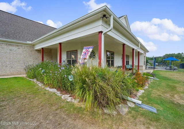 Photo 4 of Sale Pending at 103 Oak Meadows Cvs, Coldwater, MS 38618 | MLS# 4161224 | Listing updated on 2026-09-08