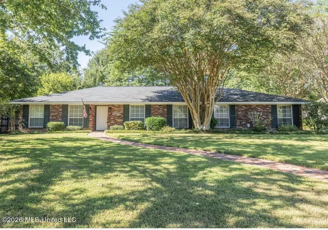 Photo 2 of Single family home for sale at 203 N Temple Rd, Natchez, MS 39120 | MLS# 4161082 | Listing updated on 2026-10-13