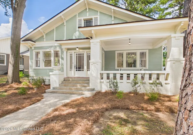 Photo 3 of Sale Pending at 812 Gillespie St, Jackson, MS 39202 | MLS# 4161219 | Listing updated on 2026-09-06