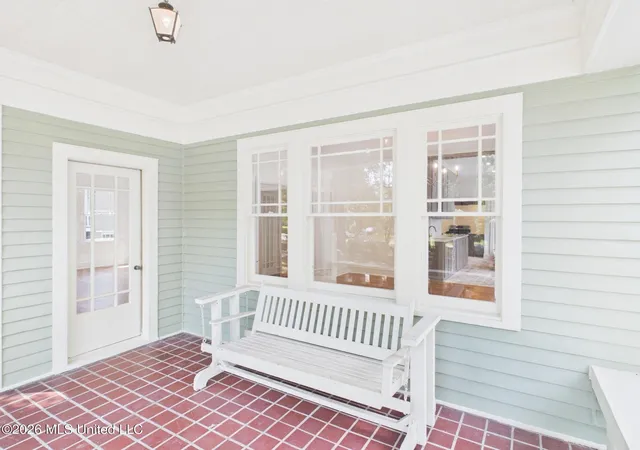Photo 4 of Sale Pending at 812 Gillespie St, Jackson, MS 39202 | MLS# 4161219 | Listing updated on 2026-09-06