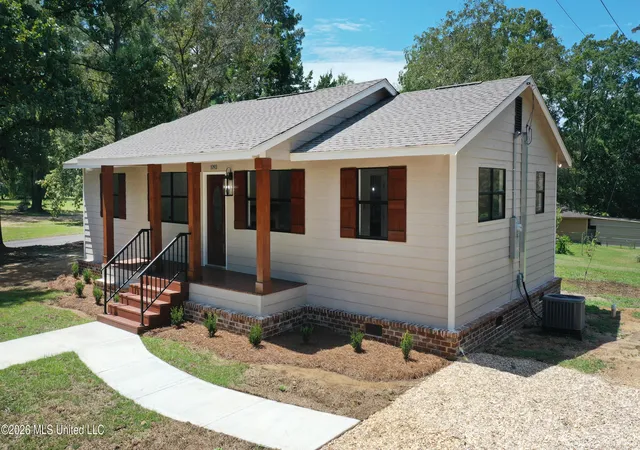 Photo 3 of Single family home for sale at 1093 Mccomb Hville Rd, Mc Comb, MS 39648 | MLS# 4161232 | Listing updated on 2026-09-03