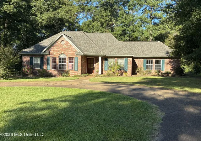 Photo 1 of Single family home for sale at 490 Se Hutcherson Ln, Brookhaven, MS 39601 | MLS# 4161111 | Listing updated on 2026-09-11