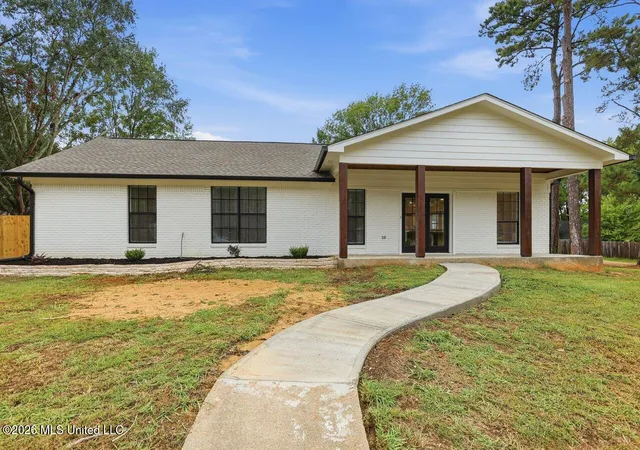 Photo 2 of Single family home for sale at 114 Bellegrove Blvd, Brandon, MS 39047 | MLS# 4161184 | Listing updated on 2026-09-05