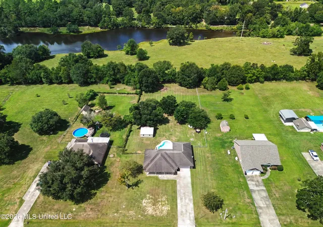 Photo 2 of Single family home for sale at 32 Paper Shell Rd, Carriere, MS 39426 | MLS# 4161227 | Listing updated on 2026-09-02