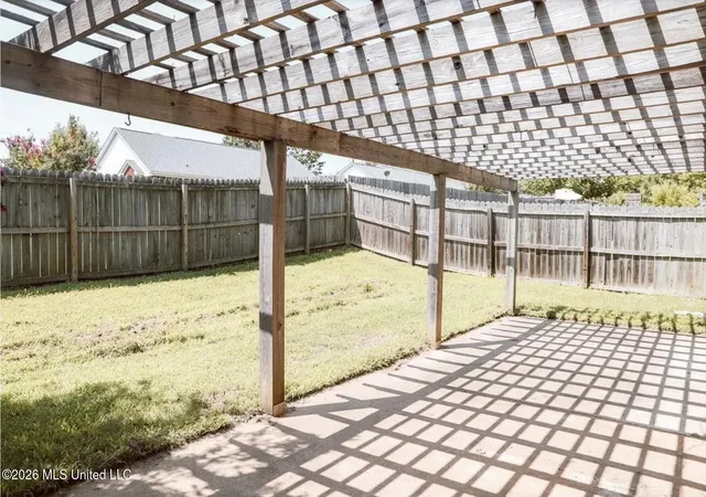 Photo 11 of Single family home for sale at 136 W Garden Ter Dr, Oxford, MS 38655 | MLS# 4161043 | Listing updated on 2026-09-10