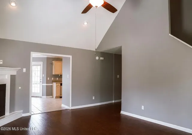 Photo 2 of Single family home for sale at 136 W Garden Ter Dr, Oxford, MS 38655 | MLS# 4161043 | Listing updated on 2026-09-10