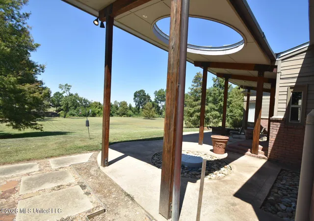 Photo 36 of Single family home for sale at 1001 Robert E Lee Dr, Greenwood, MS 38930 | MLS# 4161410 | Listing updated on 2026-09-03