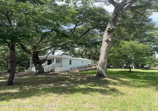 Photo 3 of Single family home for sale at 8708 Birch Ave, Ocean Springs, MS 39564 | MLS# 4161085 | Listing updated on 2026-09-18