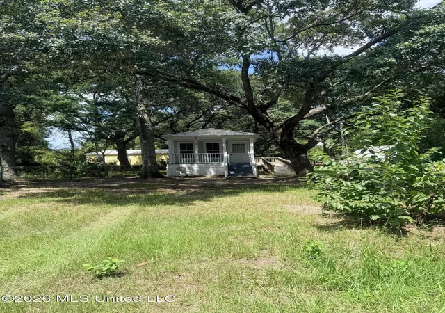 Photo 3 of Single family home for sale at 8708 Birch Ave, Ocean Springs, MS 39564 | MLS# 4161085 | Listing updated on 2026-09-18
