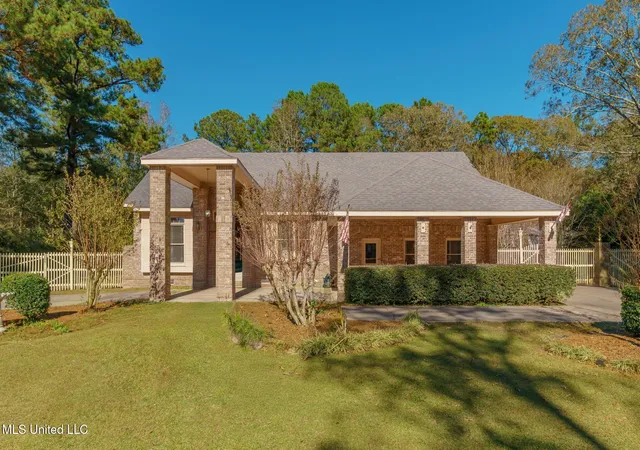 Photo 2 of Single family home for sale at 18 Woodchuck Dr, Hattiesburg, MS 39402 | MLS# 4161057 | Listing updated on 2026-09-01