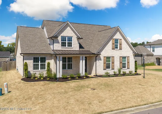 Photo 2 of Sale Pending at 6509 S Briar Ln, Olive Branch, MS 38654 | MLS# 4161075 | Listing updated on 2026-09-02