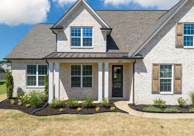 Photo 3 of Sale Pending at 6509 S Briar Ln, Olive Branch, MS 38654 | MLS# 4161075 | Listing updated on 2026-09-02