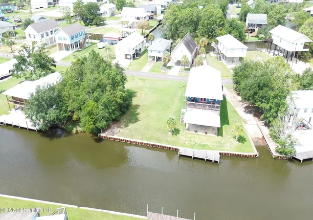 Photo 4 of Sale Pending at 11030 New York St, Bay Saint Louis, MS 39520 | MLS# 4161069 | Listing updated on 2026-09-11