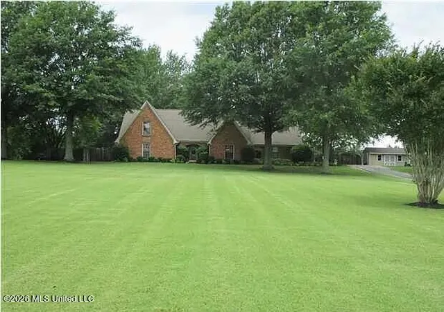 Photo 2 of Single family home for sale at 11710 Whispering Pines Dr, Olive Branch, MS 38654 | MLS# 4161357 | Listing updated on 2026-09-03