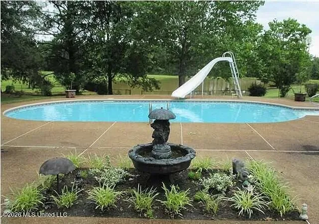 Photo 4 of Single family home for sale at 11710 Whispering Pines Dr, Olive Branch, MS 38654 | MLS# 4161357 | Listing updated on 2026-09-03