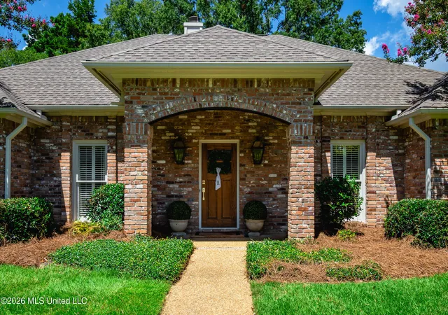 Photo 4 of Single family home for sale at 104 Arbor Ridge Rd, Ridgeland, MS 39157 | MLS# 4161509 | Listing updated on 2026-10-13