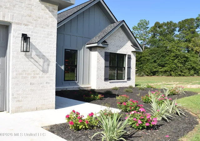 Photo 2 of Single family home for sale at 114 Tacoma Dr, Lucedale, MS 39452 | MLS# 4162738 | Listing updated on 2026-10-15