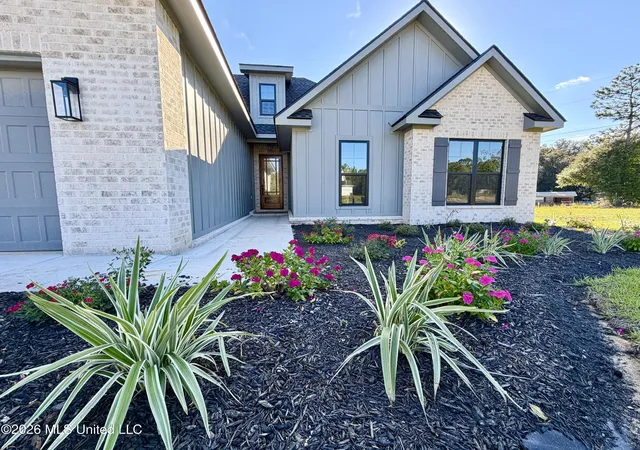 Photo 3 of Single family home for sale at 114 Tacoma Dr, Lucedale, MS 39452 | MLS# 4162738 | Listing updated on 2026-10-15