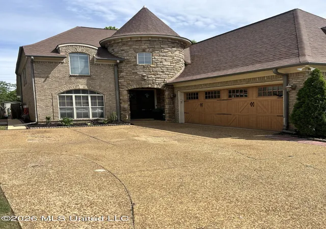 Photo 2 of Single family home for sale at 9084 Belle Maison Blvd, Olive Branch, MS 38654 | MLS# 4161163 | Listing updated on 2026-09-06