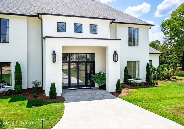 Photo 3 of Single family home for sale at 100 Bridgewater Xing, Ridgeland, MS 39157 | MLS# 4161485 | Listing updated on 2026-09-04