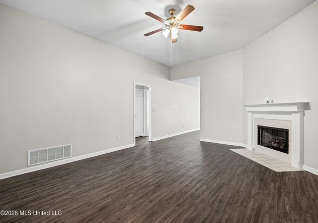 Photo 4 of Single family home for sale at 1130 Warwick Pl, Southaven, MS 38671 | MLS# 4161104 | Listing updated on 2026-09-01