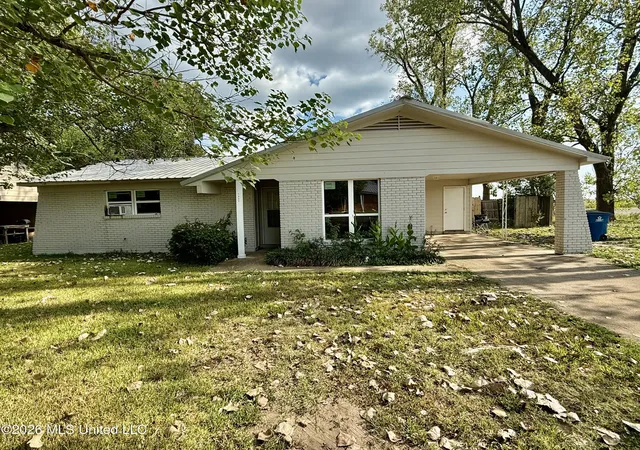 Photo 2 of Single family home for sale at 1332 Brentwood Cvs, Clarksdale, MS 38614 | MLS# 4161109 | Listing updated on 2026-09-11