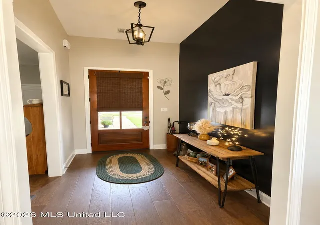 Photo 3 of Single family home for sale at 308 Garrison Dr, Senatobia, MS 38668 | MLS# 4161179 | Listing updated on 2026-10-28