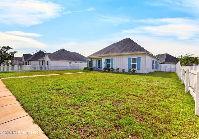 Photo 3 of Single family home for sale at 818 Old Spanish Trl, Bay Saint Louis, MS 39520 | MLS# 4162237 | Listing updated on 2026-10-14