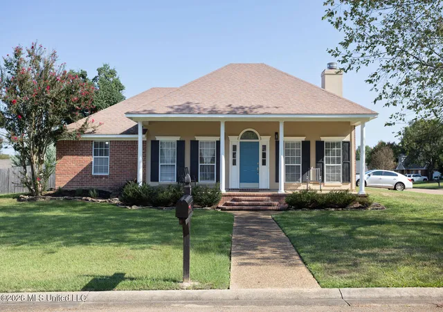 Photo 2 of Single family home for sale at 12 Windwood Cvs, Flowood, MS 39232 | MLS# 4161267 | Listing updated on 2026-09-03