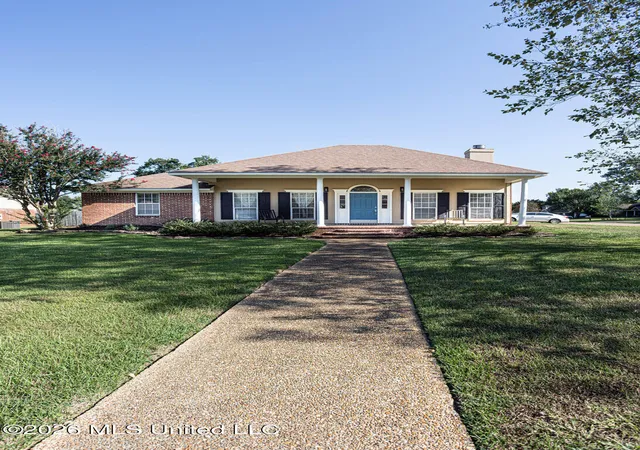 Photo 3 of Single family home for sale at 12 Windwood Cvs, Flowood, MS 39232 | MLS# 4161267 | Listing updated on 2026-09-03