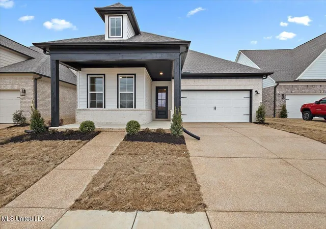 Photo 1 of Single family home for sale at 843 Quitman Ct, Nesbit, MS 38651 | MLS# 4161121 | Listing updated on 2026-09-02