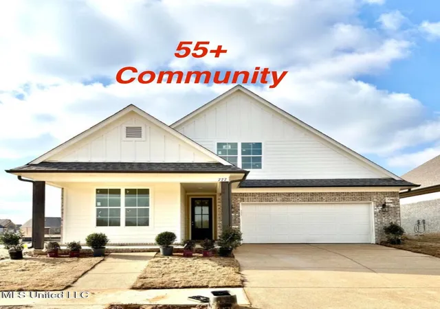 Photo 1 of Single family home for sale at 833 W Quitman Ct, Nesbit, MS 38651 | MLS# 4161123 | Listing updated on 2026-09-01