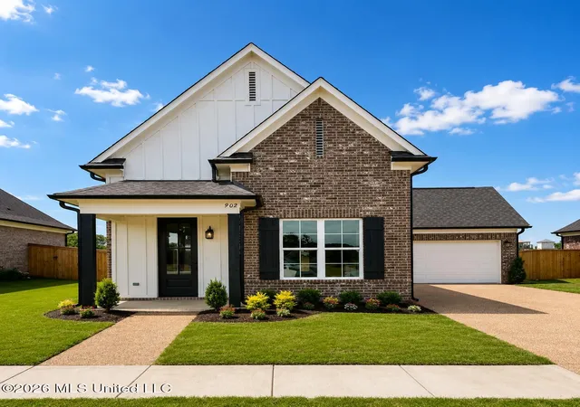 Photo 1 of Single family home for sale at 945 Coahoma Ct, Nesbit, MS 38651 | MLS# 4161251 | Listing updated on 2026-09-02