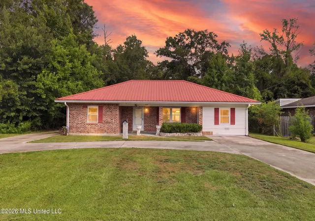 Photo 1 of Single family home for sale at 1102 Jackson Landing Rd, Picayune, MS 39466 | MLS# 4161135 | Listing updated on 2026-09-15