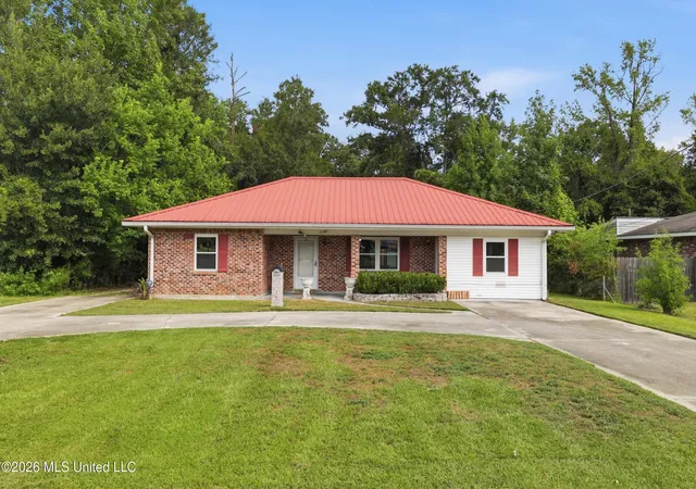 Photo 2 of Single family home for sale at 1102 Jackson Landing Rd, Picayune, MS 39466 | MLS# 4161135 | Listing updated on 2026-09-15