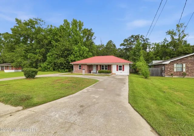 Photo 3 of Single family home for sale at 1102 Jackson Landing Rd, Picayune, MS 39466 | MLS# 4161135 | Listing updated on 2026-09-15